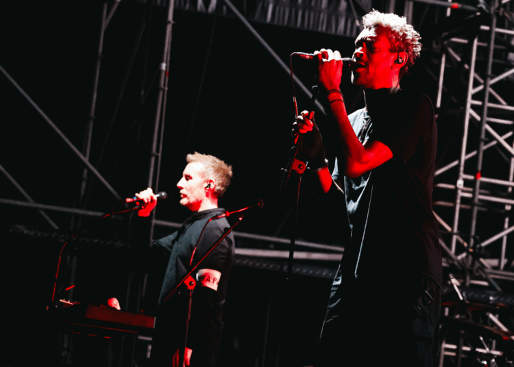 Massive Attack anuncia que nova música será lançada no próximo ano