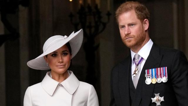 Meghan Markle e marido entram em conflito sobre planos de férias reais - Fonte