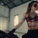 Mel C, 51, exibe seu abdômen incrivelmente tonificado em roupas de treino minúsculas enquanto filma um novo videoclipe quente