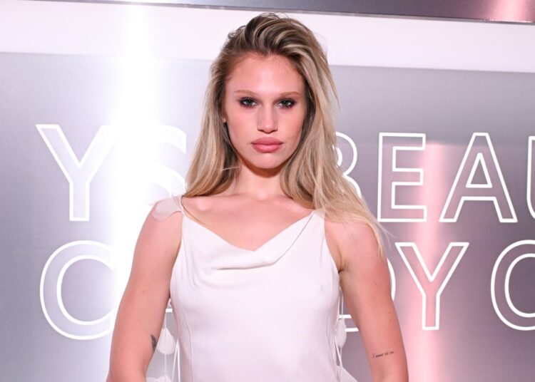 Meredith Mickelson assina com Innovative Artists Entertainment (EXCLUSIVO)