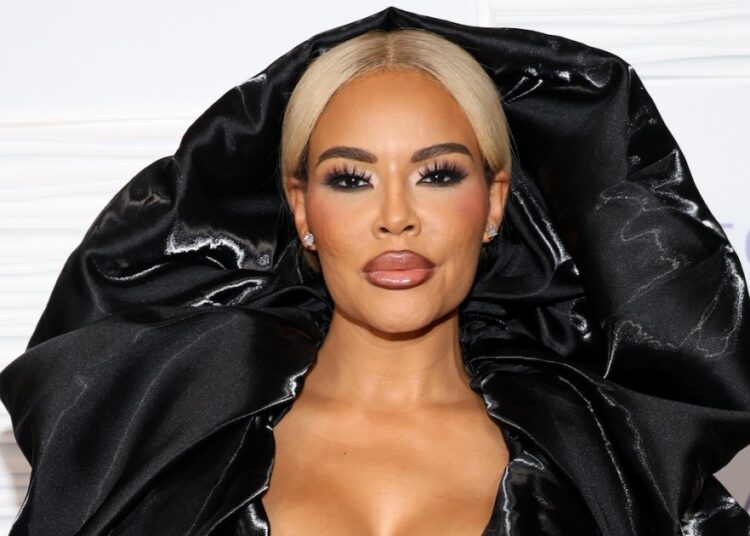 Mia Thornton, do RHOP, chora em imagens da câmera corporal em meio à prisão