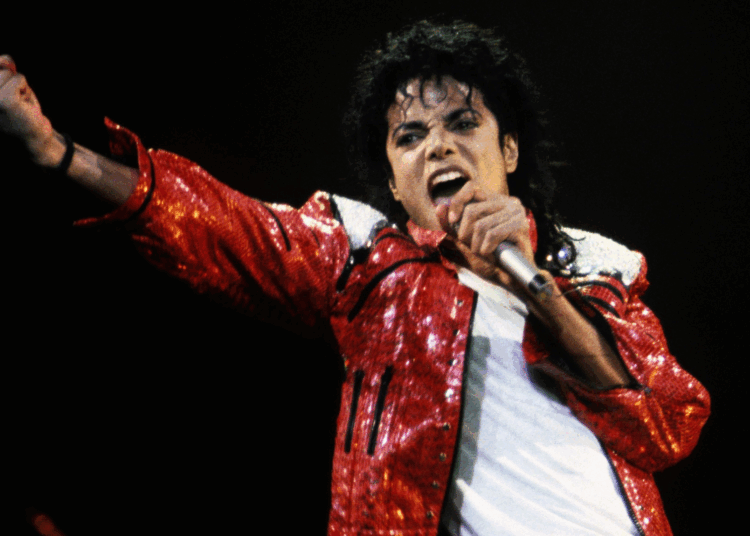 Michael Jackson é eleito a celebridade morta mais bem paga da Forbes…