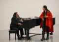 Músico americano encontra novo significado na música e na comunidade chinesa