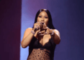 Nicki Minaj cobra uma taxa sobre sua mansão em Los Angeles?