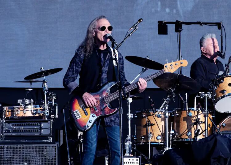 Banda Eagles no palco