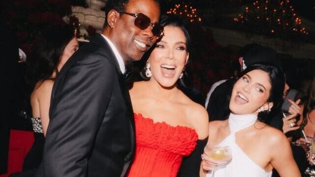 O aniversário com tema 007 de Kris Jenner trouxe Black Hollywood – e a internet trouxe opiniões