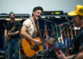 O astro country Jake Owen lança seu primeiro álbum independente, 'Dreams to Dream'