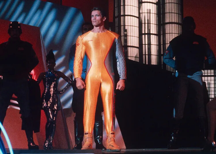 O escritor original de 'Running Man' reage à estreia do filme de Glen Powell: “Eu estava torcendo por isso”