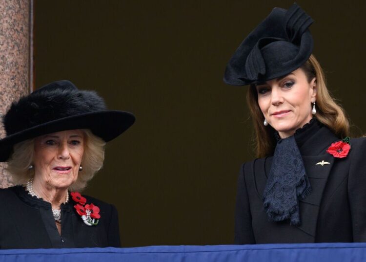 O gesto de Remembrance Sunday de Kate Middleton ‘envia uma mensagem ao Príncipe William’ – Royals – Notícias