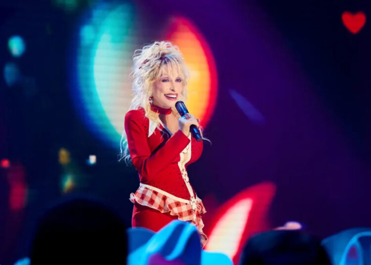 O guarda-costas de Dolly Parton uma vez enfrentou esse ator de primeira linha