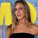 O namorado de Jennifer Aniston faz com que ela se sinta segura - fonte