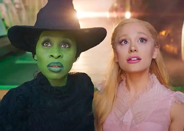 O patrimônio líquido de Cynthia Erivo é uma fração da co-estrela de Wicked Ariana Grande - veja quanto ela ganha