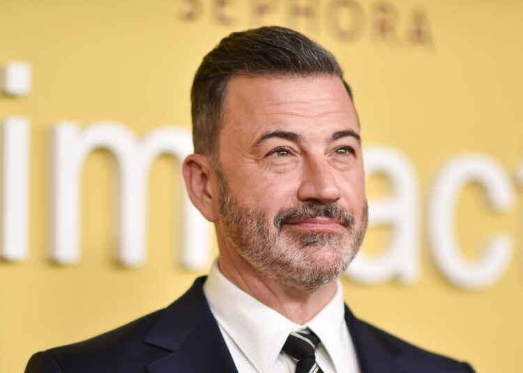 O programa de Jimmy Kimmel cria um 'grande e lindo banco de alimentos' para ajudar a compensar os cortes do SNAP