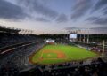 O shortstop do agente livre cubano Jaider Suárez deve assinar com o Kansas City Royals em 2026, período de assinatura internacional.