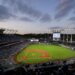 O shortstop do agente livre cubano Jaider Suárez deve assinar com o Kansas City Royals em 2026, período de assinatura internacional.