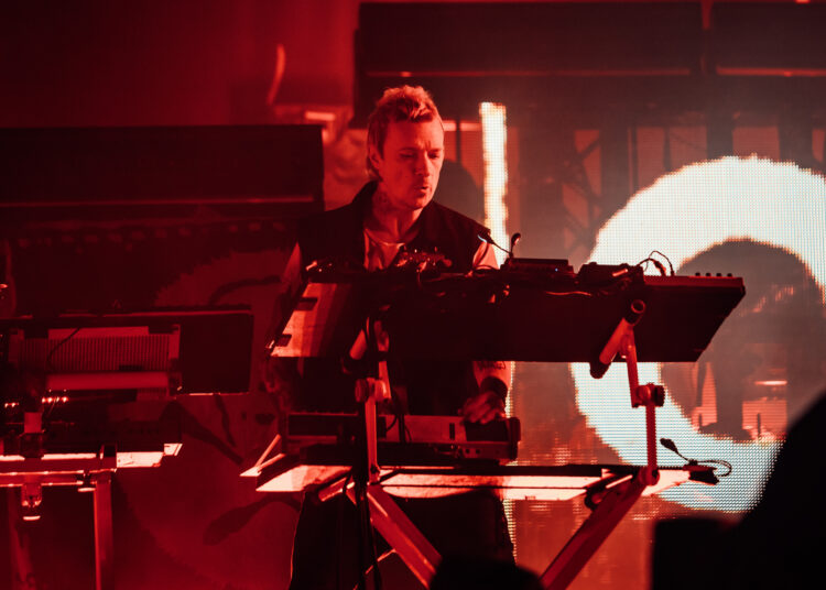 Os Prodigy prometem novas músicas “mal rave” e “entregar o impacto” para grandes shows em 2026