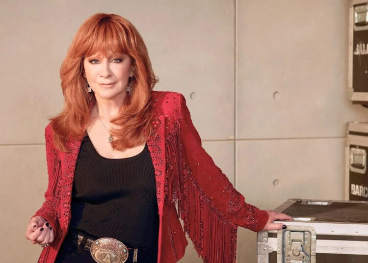 Os fãs de Reba McEntire ficam radiantes depois de ver o marco “bem merecido” de sua carreira