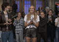 Os fãs de Taylor Swift notam o aceno de Nikki Glaser para a cantora no Saturday Night Live