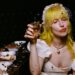Ouça a nova música de Hayley Williams, “Showbiz”, do Paramore
