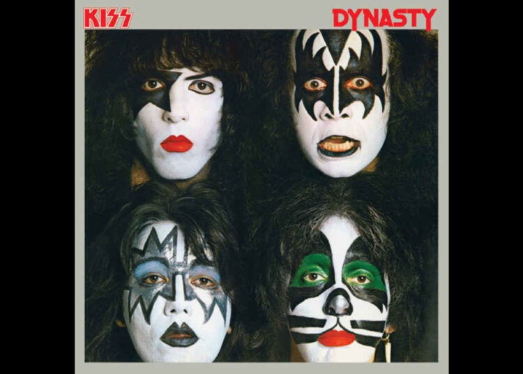 Paul Stanley fala sobre nova música do KISS ::antiMusic.com