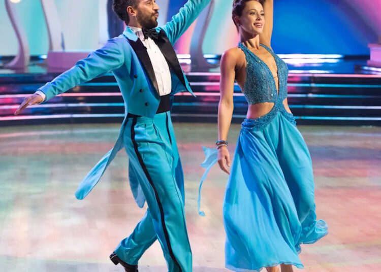 Por que Danielle Fishel acha que Whitney Leavitt nunca teve chance no Mirrorball