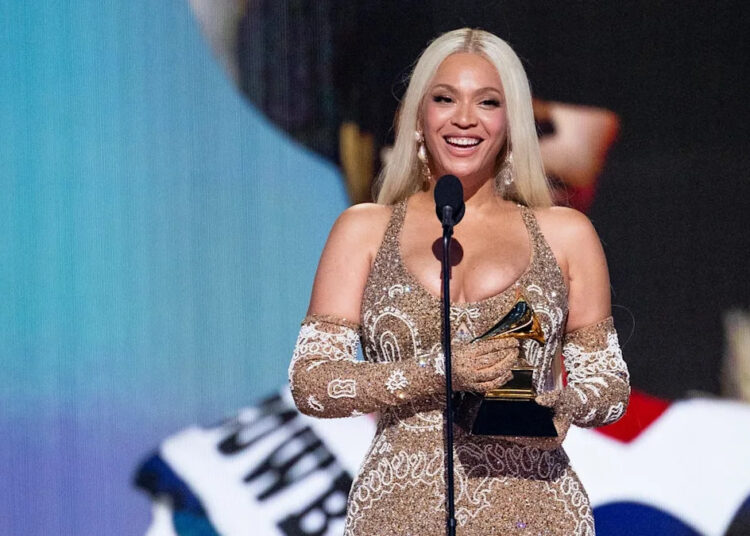 Por que os fãs acham que Beyoncé já está divulgando novas músicas