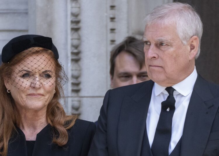 Por que os membros da família real estão preocupados com Andrew Mountbatten-Windsor e Sarah Ferguson em meio às controvérsias do ex-casal