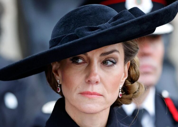 Princesa Kate recebe desculpas da BBC após erro da emissora | Real | Notícias