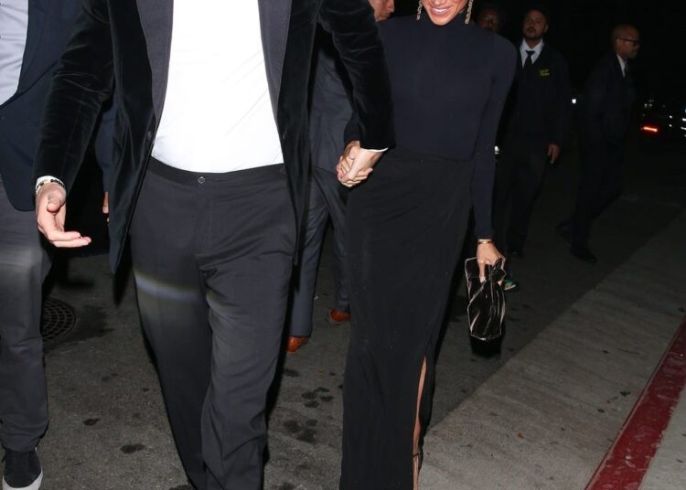 Príncipe Harry e Meghan Markle comemoram aniversário de Kris Jenner