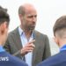 Príncipe William abre nova estrada de acesso ao clube de futebol da Cornualha