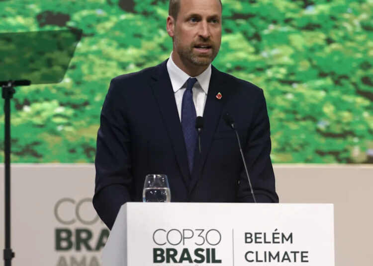 Príncipe William evita habilmente perguntas sobre a família real
