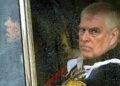 Próxima bomba: família real britânica faz o ex-príncipe Andrew desaparecer completamente