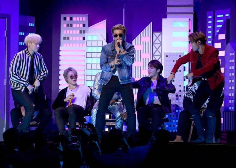 RM compartilha atualização sobre o retorno do BTS 2026: nova música ‘saindo muito bem’