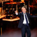 Raphael, Personalidade do Ano de 2025, apresenta uma performance emocionante no Grammy Latino