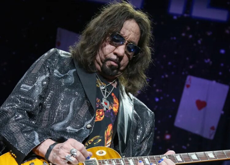 Revelada a causa da morte do membro fundador do Kiss, Ace Frehley