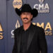 Riley Green está mantendo a realidade rumo à maior noite da música country
