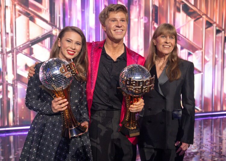 Robert Irwin e Xochitl Gomez Fuel Dating Speculation no DWTS Finale