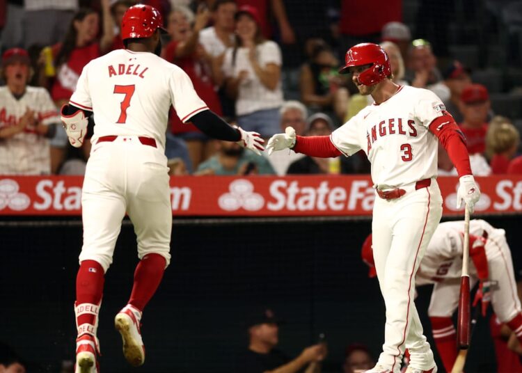 Royals quer um outfielder da LAA, fonte da MLB diz que o time pode gastar muito