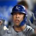 Salvador Perez concorda com um contato de dois anos para permanecer com o Royals