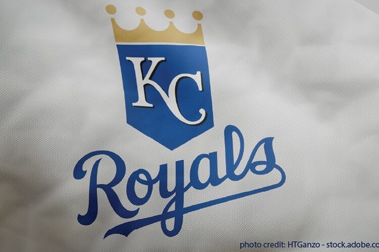 Salvy assina contrato de 2 anos para permanecer com Royals até 2027 – Ad Astra Radio