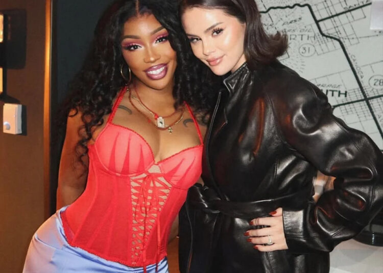 Selena Gomez e SZA têm noite de garotas no show de Sabrina Carpenter