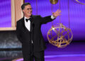 Stephen Colbert diz que é ‘razoável’ que as pessoas pensem que a CBS o cancelou para apaziguar Trump