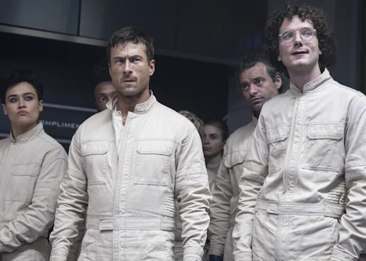 THE RUNNING MAN é rico em ideias poderosas sobre os ricos e poderosos (revisão)