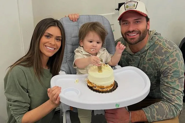 Taylor Frankie Paul revela o momento em que descobriu que Dakota Mortensen era 'inadequada' com uma das amigas de sua mãe