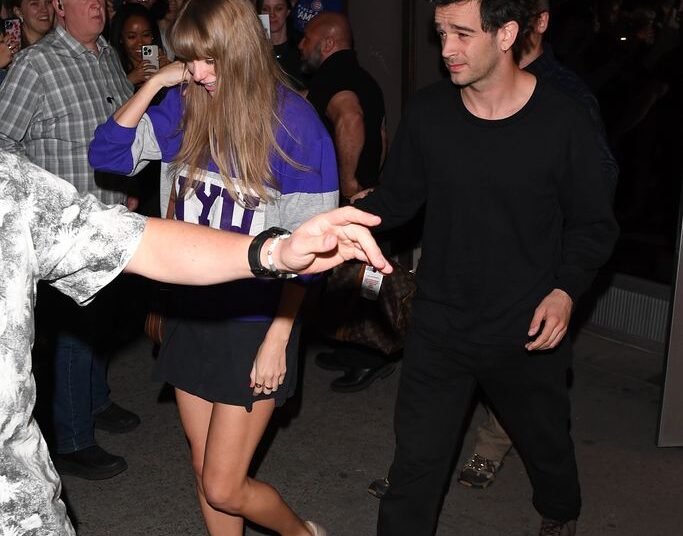 Taylor Swift e Denise Welch em desacordo em meio a uma nova batalha - 2 anos após o romance de Matty Healy