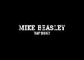 Trap Dickey lança novo single e videoclipe “Mike Beasley” The Hype Magazine: revelando o pulso da cultura urbana - do Hip Hop a Hollywood! Explore uma diversidade de histórias, entrevistas e editoriais impactantes que abrangem moda, jogos, filmes, MMA, EDM, rock e muito mais! www.thehypemagazine.com – A Revista Hype A Revista Hype