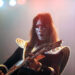 Veja Kiss prestar homenagem a Ace Frehley no primeiro show da banda desde a morte do guitarrista