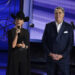Vince Gill receberá o prêmio pelo conjunto da obra do CMA Awards