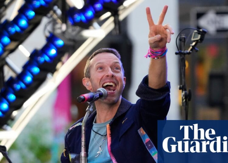 Warner Music assina acordo com gerador de músicas AI Suno após acordo judicial | Indústria musical