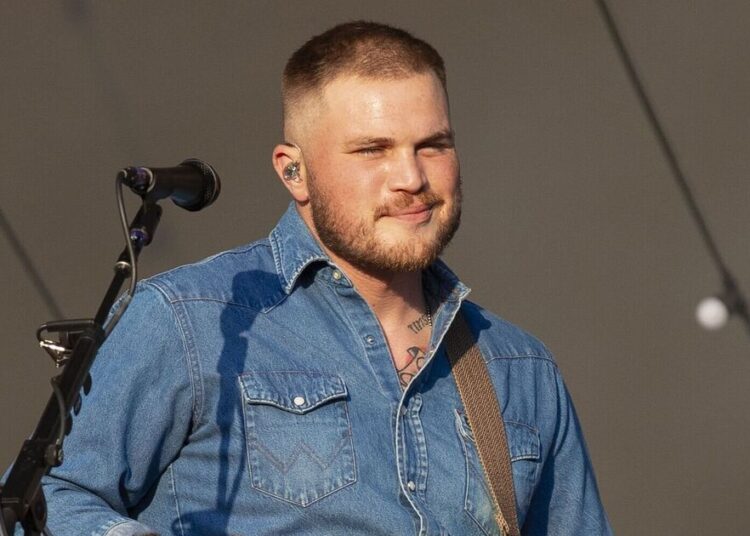 Zach Bryan desiste do álcool após ataques de pânico devastadores – Celebrity News – Entretenimento